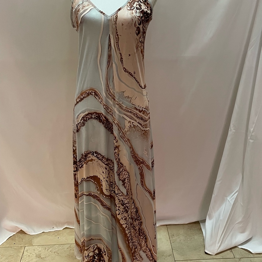 Elegant Women's Maxi Dress in Cream and Brown